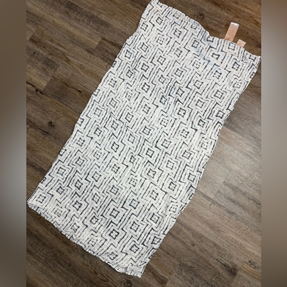 Aden + Anais Large  Swaddle Blanket - Picture 3 of 4